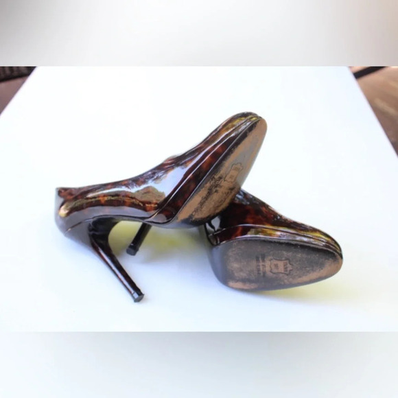 Stuart Weitzman pumps - Picture 4 of 13